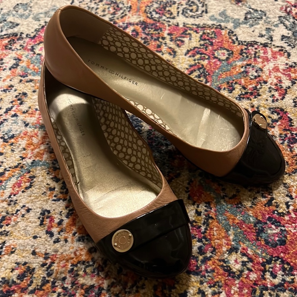 Tommy Hilfiger flats